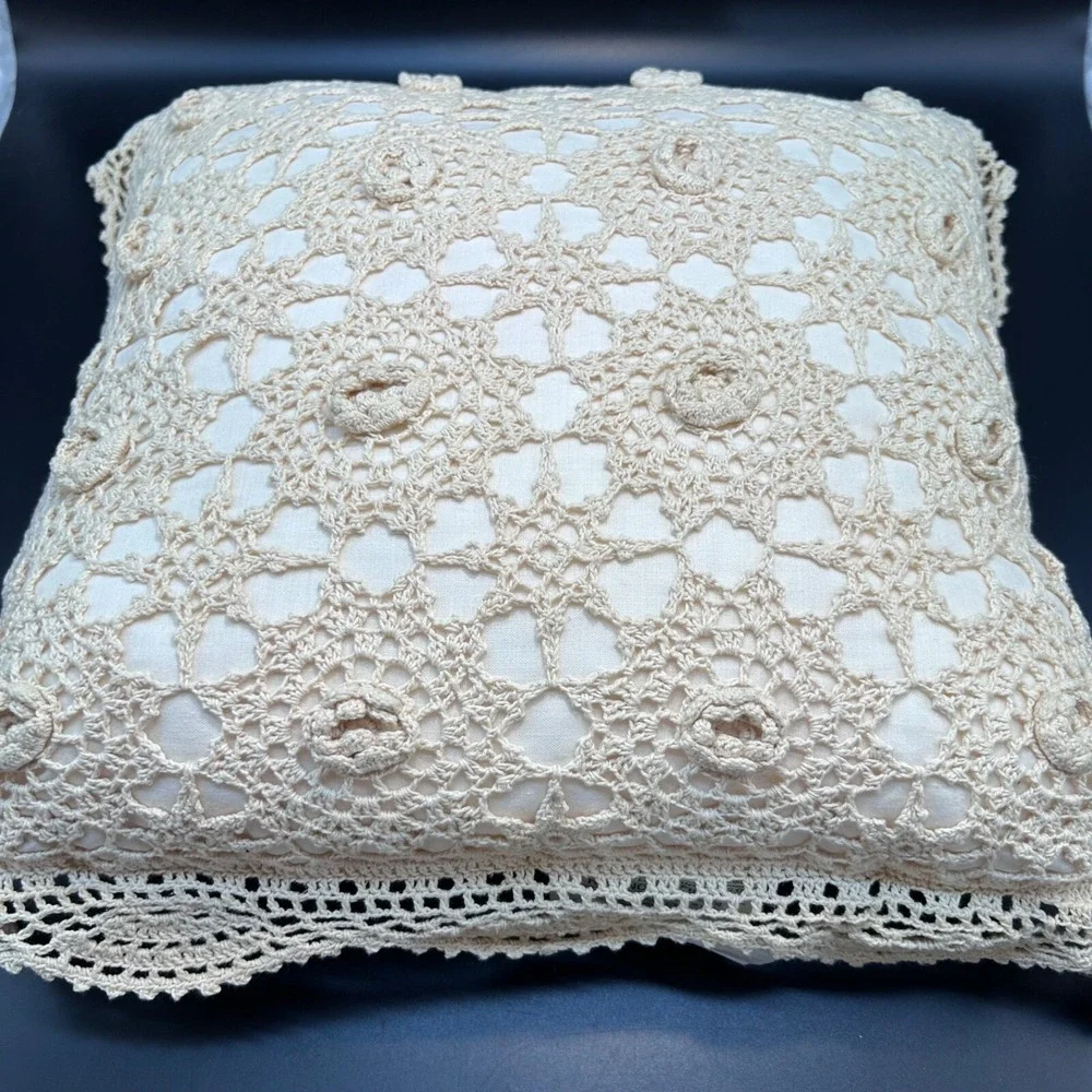 Crocheted‎ Bed Pillow Cream Ivory  Romantic Flower Buds 15x15 in